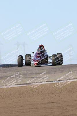 media/Oct-26-2025-CalClub SCCA (Sun) [[8ce1e69566]]/Group 6/Grapevine/